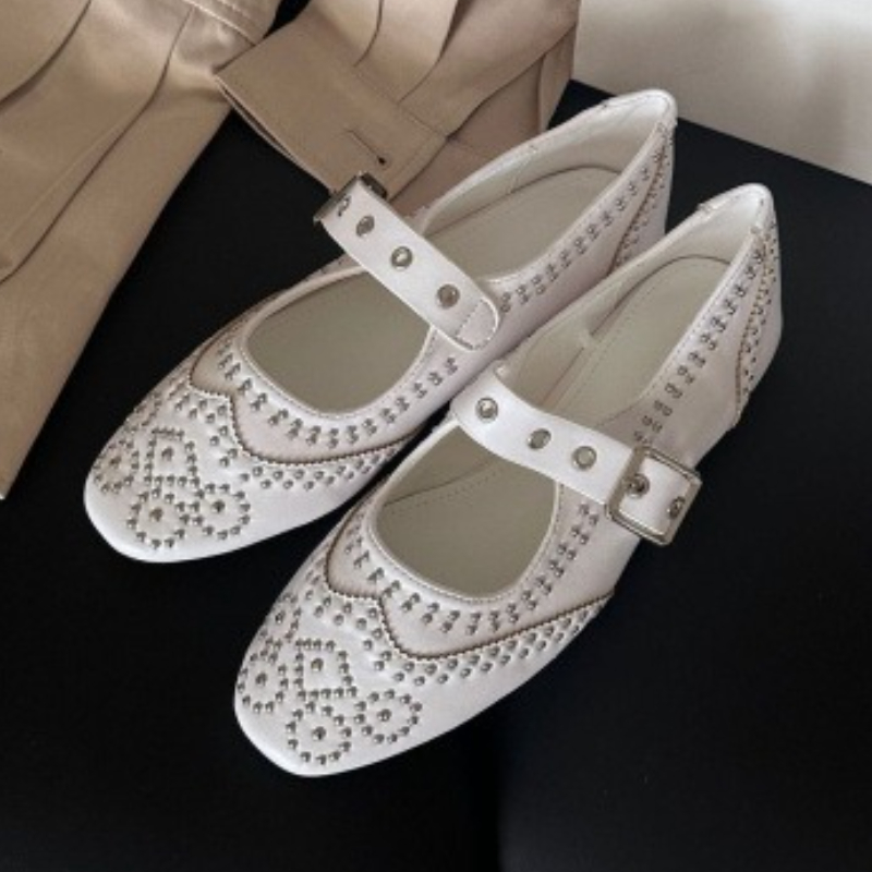 Retro Rivet Buckle Design Flat - مراجعة Women'S Fashion Brands وسعره