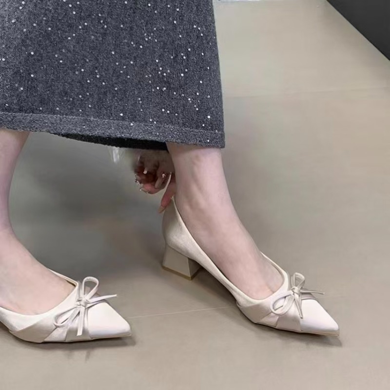 Retro Mid-length Single Shoes  - مراجعة Women Fashion Heels وسعره