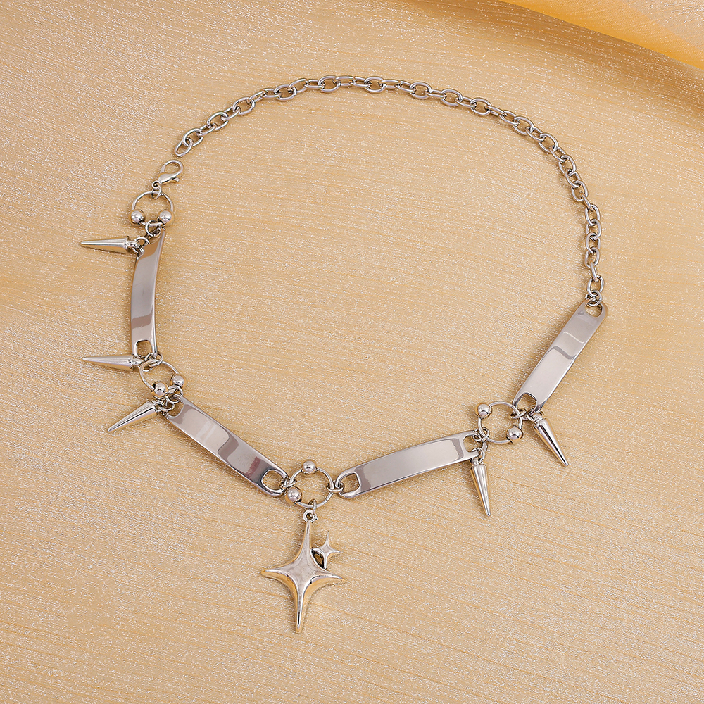 Punk Style Silver Spiked Star  - مراجعة Women Fashion Necklace وسعره